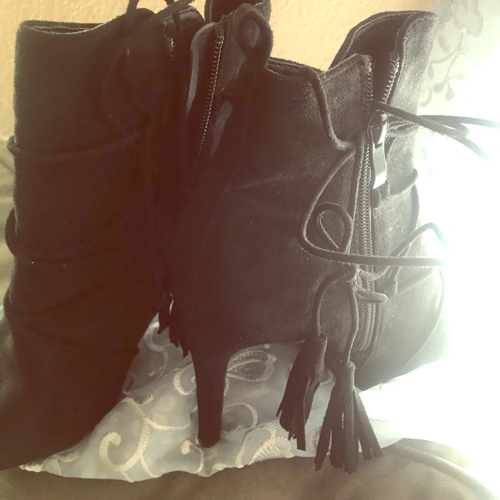 Ladies booties or boots